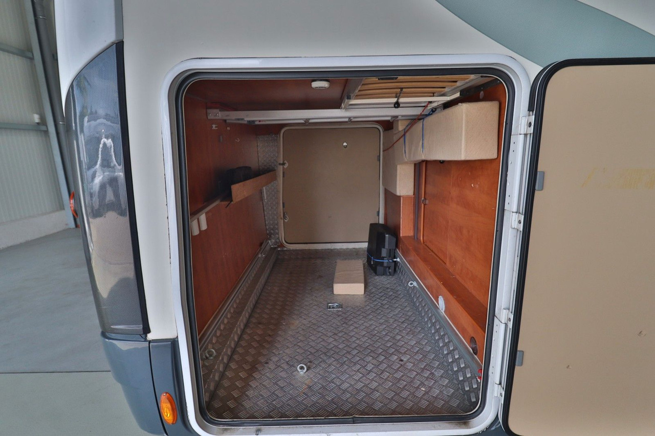 P.L.A. S 700/Festbett/Garage/Klima/Solar/Markise - موتر هوم سقف عالي: صورة 5 P.L.A. S 700/Festbett/Garage/Klima/Solar/Markise - موتر هوم سقف عالي: صورة 5
