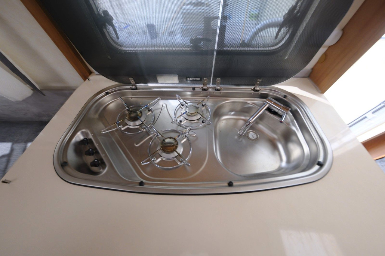 Weinsberg CaraOne 480 EU -Einzelbetten+Rundsitzgruppe Weinsberg CaraOne 480 EU -Einzelbetten+Rundsitzgruppe - كرفان سحب: صورة 3 Weinsberg CaraOne 480 EU -Einzelbetten+Rundsitzgruppe Weinsberg CaraOne 480 EU -Einzelbetten+Rundsitzgruppe - كرفان سحب: صورة 3