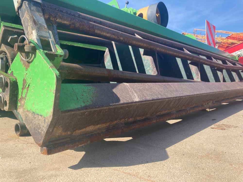 AVR AVR - Multivator - حصادة: صورة 3 AVR AVR - Multivator - حصادة: صورة 3