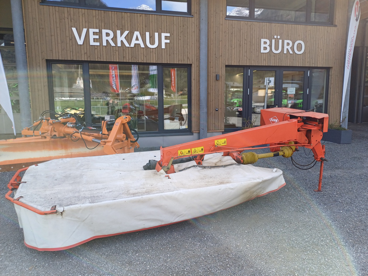 Kuhn GMD 702 (23145) - جزازة العشب: صورة 1 Kuhn GMD 702 (23145) - جزازة العشب: صورة 1