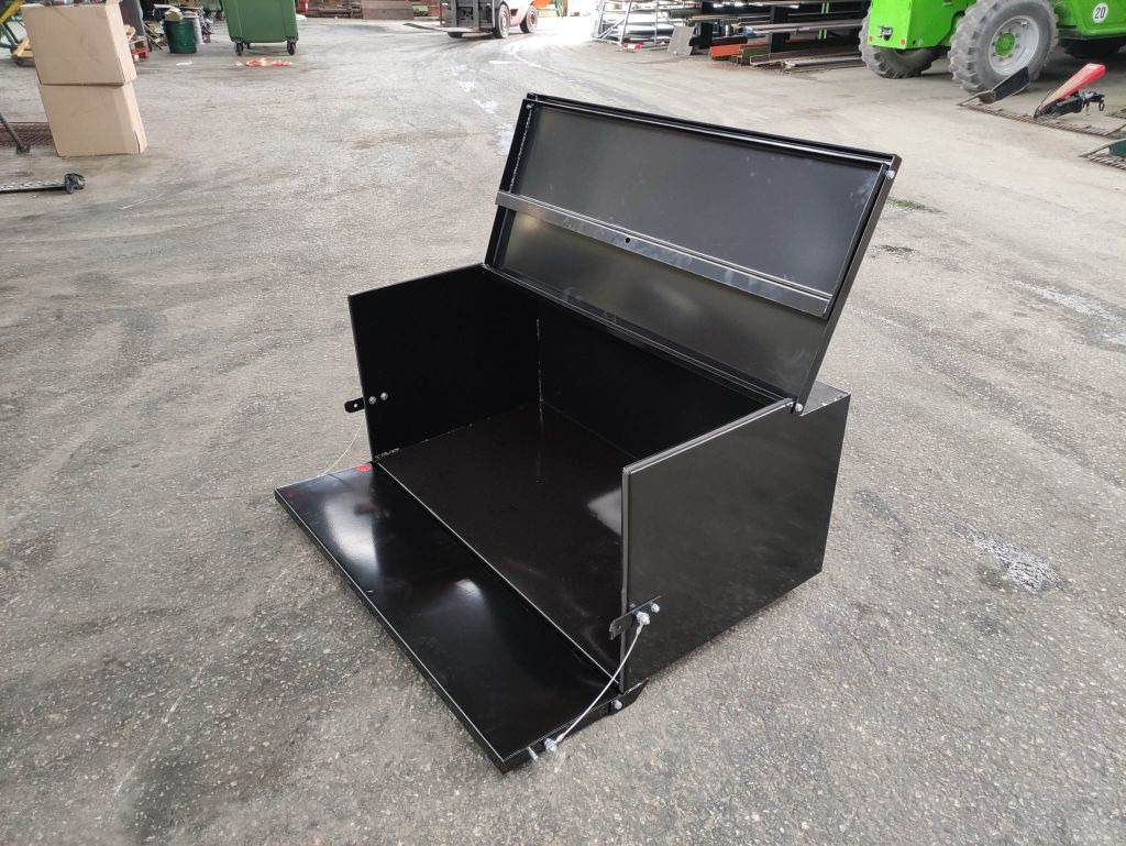 Stekro Front/Heck Transportbox (16621) - بكت - جرار: صورة 5 Stekro Front/Heck Transportbox (16621) - بكت - جرار: صورة 5