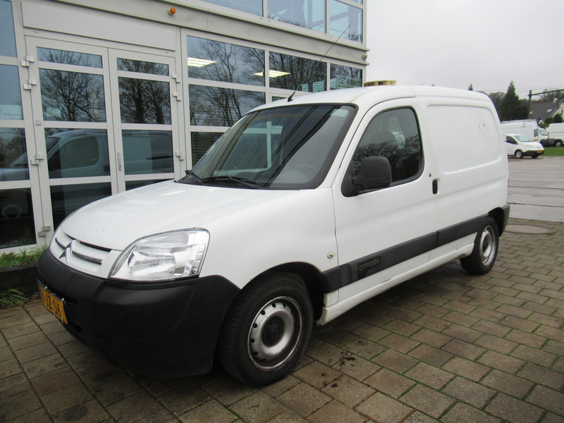 Citroën Berlingo 1.6 HDI 66KW 600 First AHK Schuifdeur - فان المدمجة: صورة 4 Citroën Berlingo 1.6 HDI 66KW 600 First AHK Schuifdeur - فان المدمجة: صورة 4