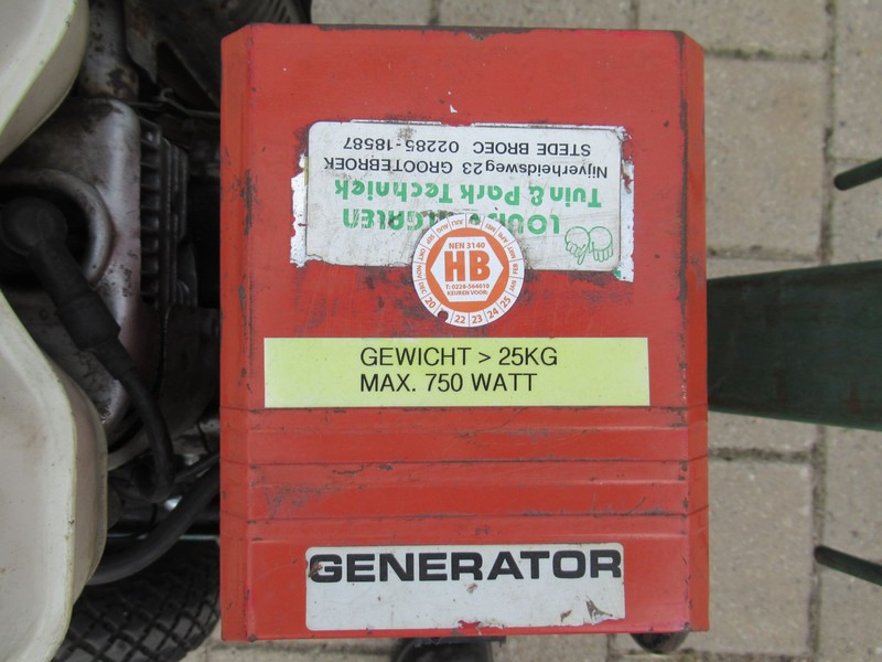 Honda Aggregaat 750 Generator 750W / 220V - مجموعة المولدات: صورة 3 Honda Aggregaat 750 Generator 750W / 220V - مجموعة المولدات: صورة 3