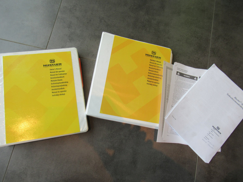 Hustler 0-turn SPORT Defect / for parts - جزازة أعشاب الحدائق: صورة 5 Hustler 0-turn SPORT Defect / for parts - جزازة أعشاب الحدائق: صورة 5