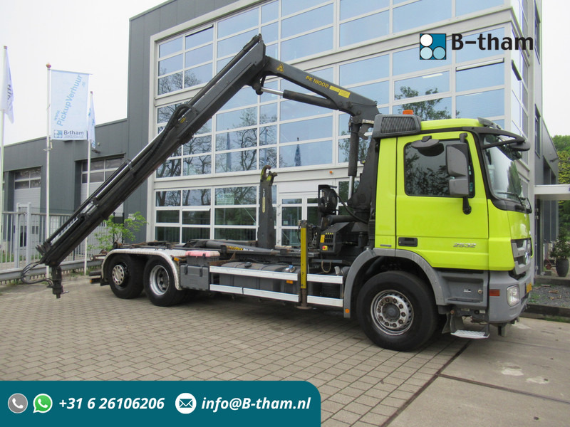 Mercedes-Benz Actros 2532 LTNLA 6X2 Hooklift + Crane, Haak - Kraan - شاحنة ذات خطاف, شاحنة كرين: صورة 1 Mercedes-Benz Actros 2532 LTNLA 6X2 Hooklift + Crane, Haak - Kraan - شاحنة ذات خطاف, شاحنة كرين: صورة 1