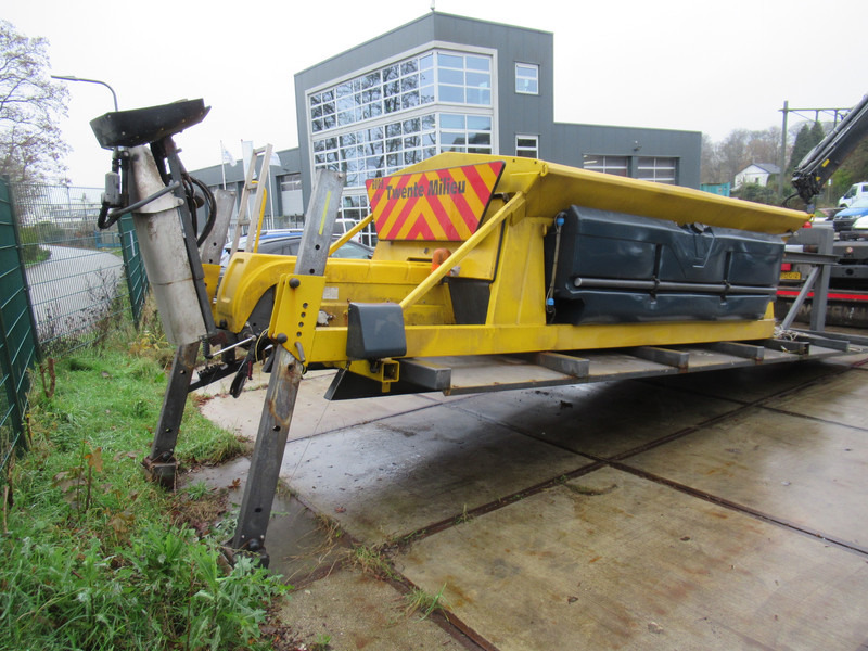 NIDO STRATOS B40-42 PALN Rotopower 4m3 + 2.200L Salzstreuer Saltspreader Zoutstrooier - مفرشة الرمل/ الملح: صورة 3 NIDO STRATOS B40-42 PALN Rotopower 4m3 + 2.200L Salzstreuer Saltspreader Zoutstrooier - مفرشة الرمل/ الملح: صورة 3