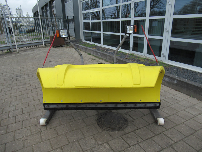 NIDO Schmidt SNK18 Hydraulische Sneeuw Schnee Snow - كاسحة ثلوج: صورة 2 NIDO Schmidt SNK18 Hydraulische Sneeuw Schnee Snow - كاسحة ثلوج: صورة 2