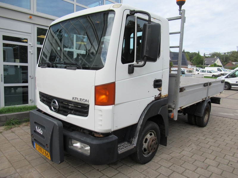 Nissan Atleon 150.35-280HD PickUp + NIDO - شاحنات مسطحة: صورة 3 Nissan Atleon 150.35-280HD PickUp + NIDO - شاحنات مسطحة: صورة 3