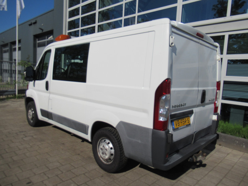 Peugeot Boxer 330 2.2 HDI 96KW L1H1 DOKA Dubbelcabine AIRCO P+ - فان المدمجة, الشاحنات الصغيرة كابينة مزدوجة: صورة 3 Peugeot Boxer 330 2.2 HDI 96KW L1H1 DOKA Dubbelcabine AIRCO P+ - فان المدمجة, الشاحنات الصغيرة كابينة مزدوجة: صورة 3