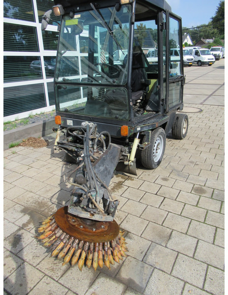 سياره كنس شوارع ROBERINE 1503 - 628 4WD Onkruidborstelmachine: صورة 10 سياره كنس شوارع ROBERINE 1503 - 628 4WD Onkruidborstelmachine: صورة 10