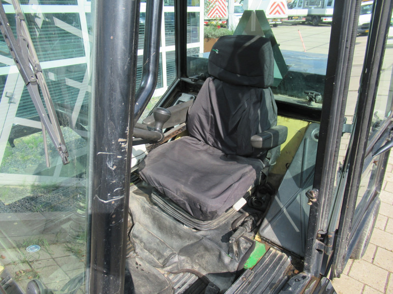 سياره كنس شوارع ROBERINE 1503 - 628 4WD Onkruidborstelmachine: صورة 7 سياره كنس شوارع ROBERINE 1503 - 628 4WD Onkruidborstelmachine: صورة 7