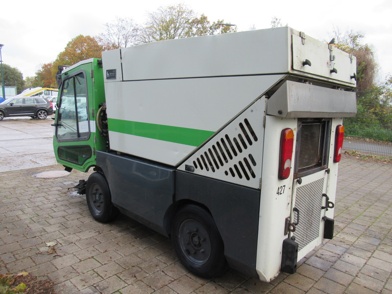 سياره كنس شوارع TENNANT HMF 214 Veegmachine, DEFECT / FOR PARTS: صورة 6
