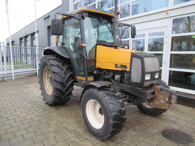 Valtra 700 4x2 VALMET - جرار: صورة 2 Valtra 700 4x2 VALMET - جرار: صورة 2