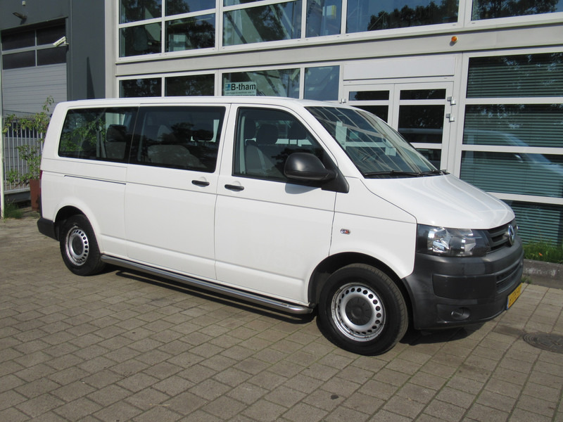 Volkswagen Transporter Kombi T5 2.0 TDI 62KW L2H1 Comf. 9-Personen - حافلة صغيرة, ميكروباص: صورة 3 Volkswagen Transporter Kombi T5 2.0 TDI 62KW L2H1 Comf. 9-Personen - حافلة صغيرة, ميكروباص: صورة 3
