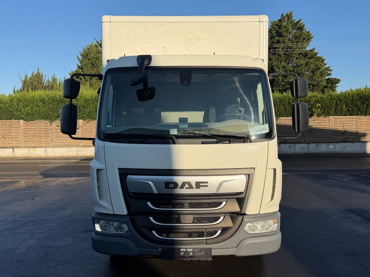 DAF LF 12.230 FA Koffer, Lbw, Ahk., 7.3m, E6, TOP - شاحنة مقفلة: صورة 2 DAF LF 12.230 FA Koffer, Lbw, Ahk., 7.3m, E6, TOP - شاحنة مقفلة: صورة 2