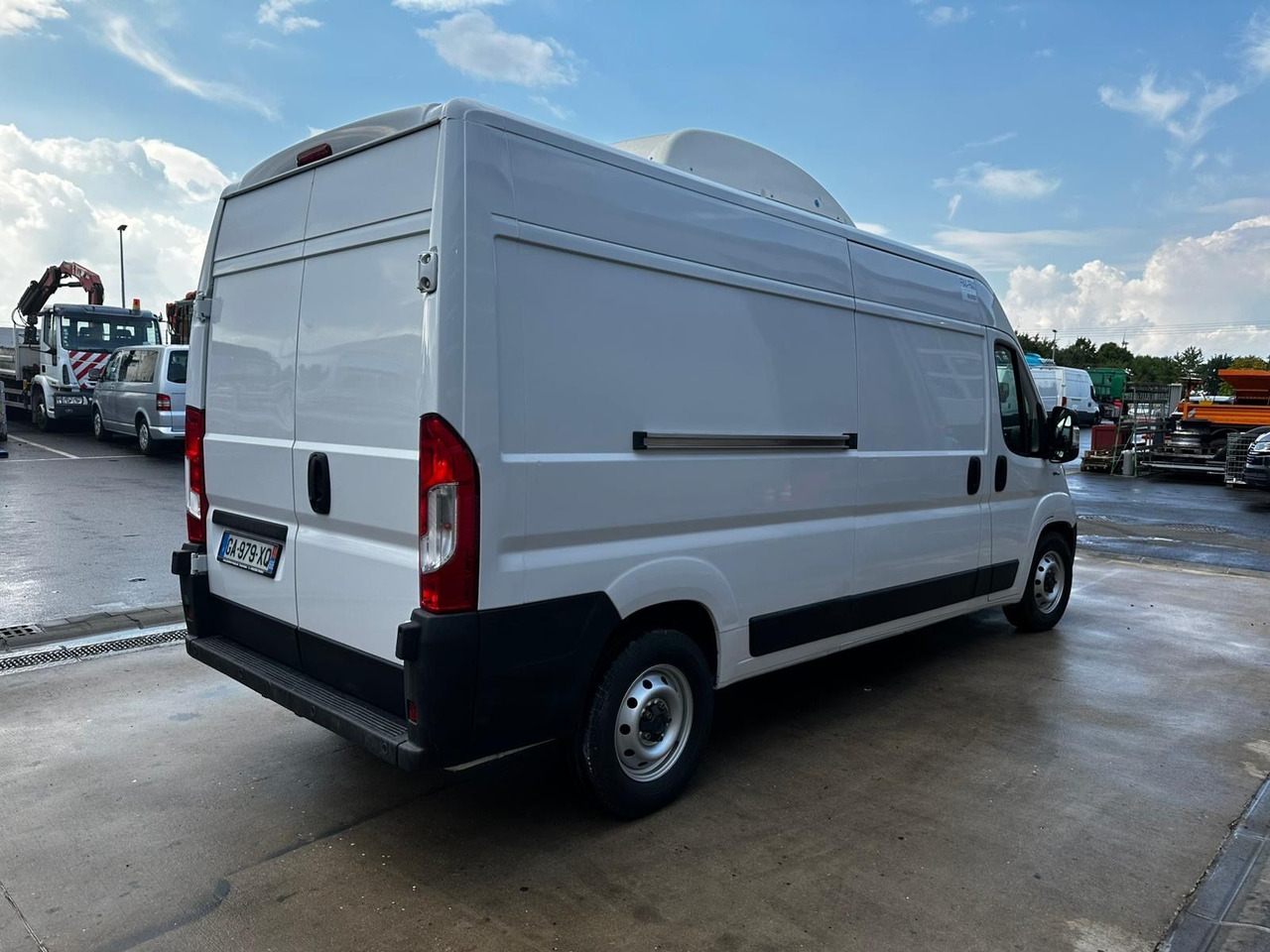 Fiat Ducato Isberg Pharma-Kühler -30°C/4°C/22°C - شاحنة مُبرّدة للتوصيل: صورة 4 Fiat Ducato Isberg Pharma-Kühler -30°C/4°C/22°C - شاحنة مُبرّدة للتوصيل: صورة 4