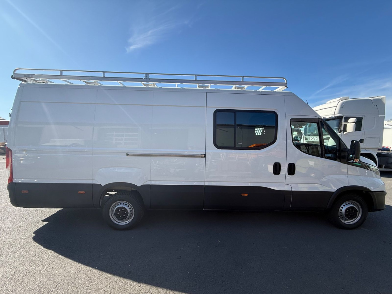 Iveco Daily 35S14 Maxi/CNG/2.700km!/Ahk/LIKE NEW! - فان: صورة 5 Iveco Daily 35S14 Maxi/CNG/2.700km!/Ahk/LIKE NEW! - فان: صورة 5