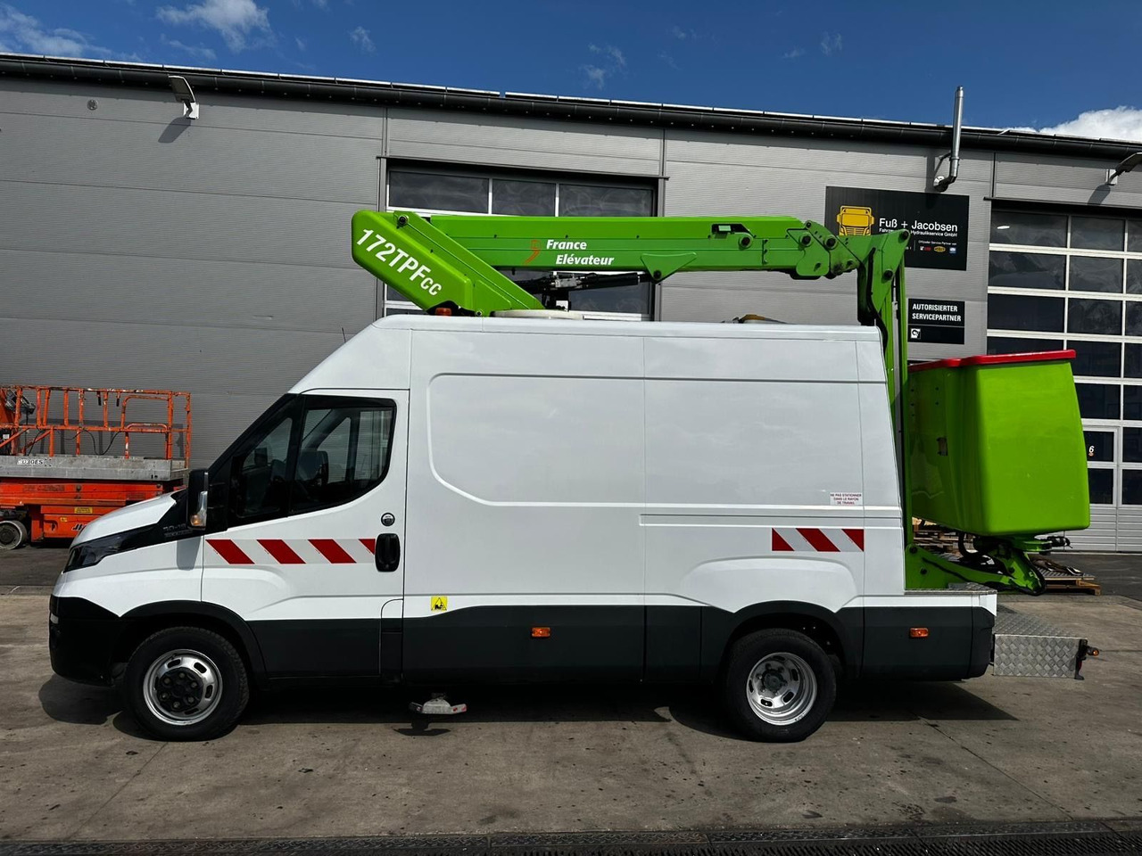 Iveco Daily 50C18 Hi-Matic/17m/Euro6/2-Punkt - منصة تلسكوبية محمولة على شاحنة: صورة 2 Iveco Daily 50C18 Hi-Matic/17m/Euro6/2-Punkt - منصة تلسكوبية محمولة على شاحنة: صورة 2