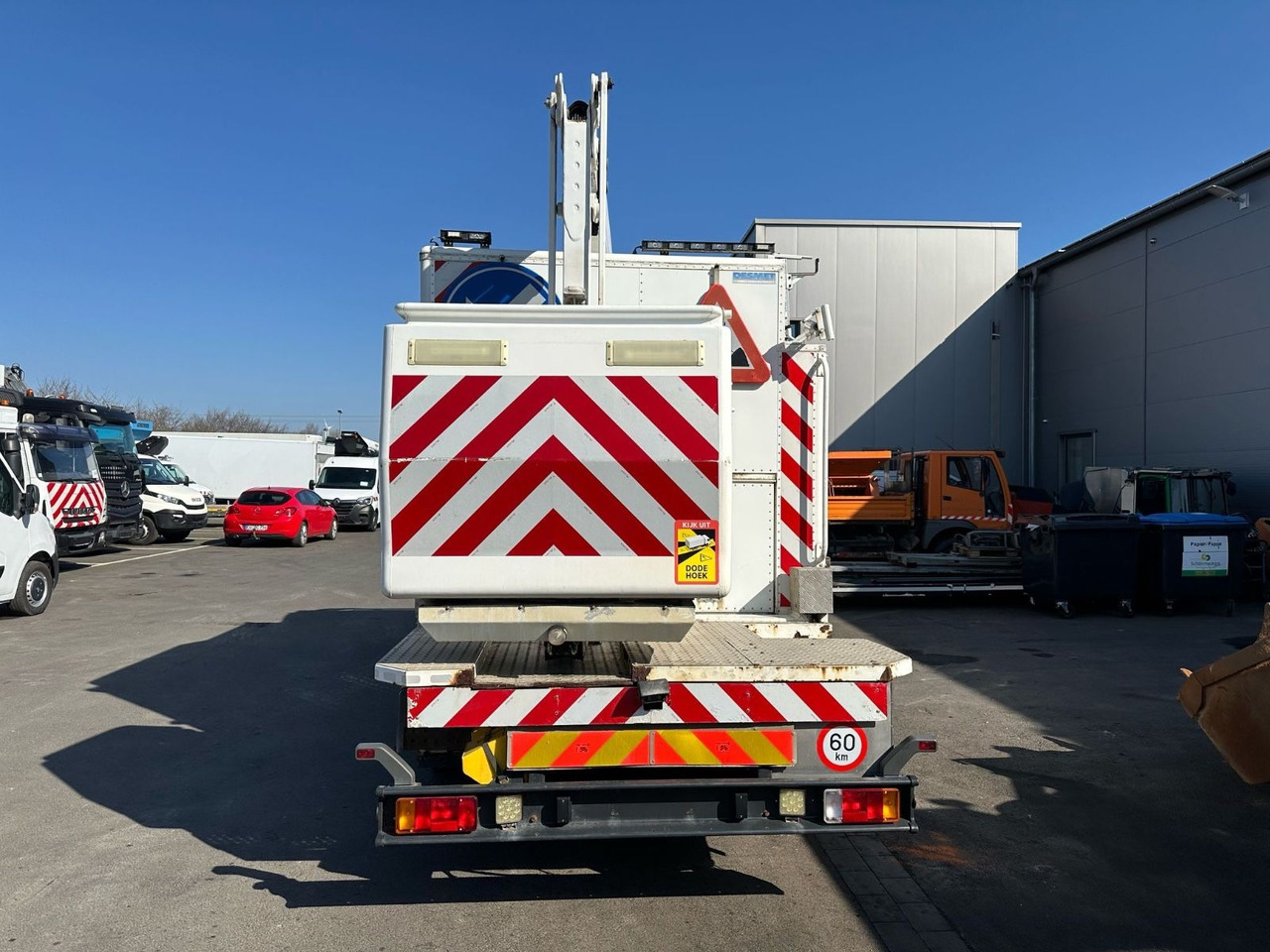 Iveco EuroCargo 120E18 + COMET 151TAL*Steiger Iveco EuroCargo 120E18 + COMET 151TAL*Steiger - منصة تلسكوبية محمولة على شاحنة: صورة 4 Iveco EuroCargo 120E18 + COMET 151TAL*Steiger Iveco EuroCargo 120E18 + COMET 151TAL*Steiger - منصة تلسكوبية محمولة على شاحنة: صورة 4
