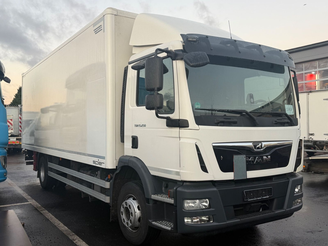 MAN TGM 15.250 Autom., Klima, Palfinger MBB, TOP - شاحنة مقفلة: صورة 3 MAN TGM 15.250 Autom., Klima, Palfinger MBB, TOP - شاحنة مقفلة: صورة 3