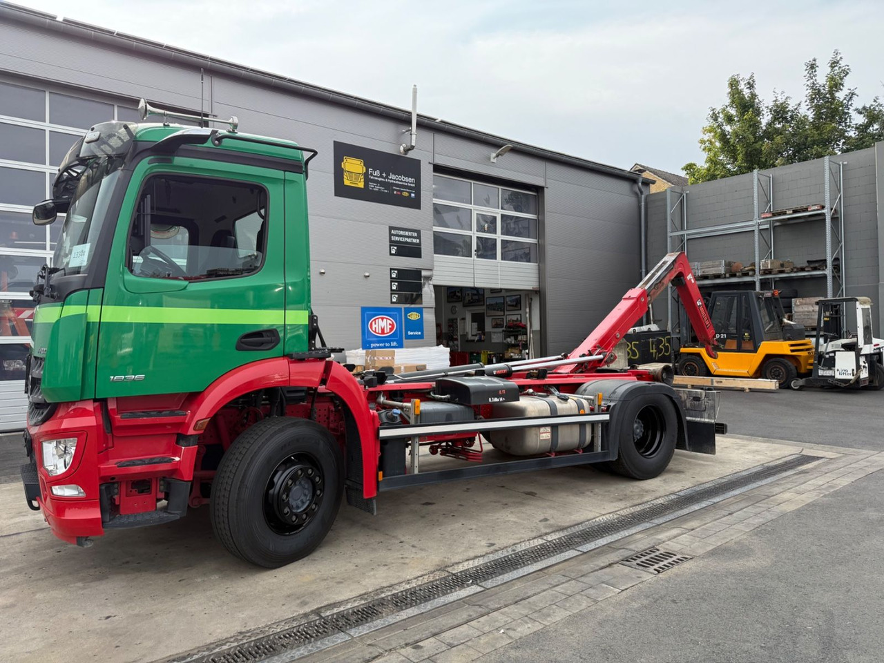 Mercedes-Benz Arocs 1836/10,7L/Hiab Ultima 14S/4x2/Autom./Top - شاحنة ذات خطاف: صورة 3 Mercedes-Benz Arocs 1836/10,7L/Hiab Ultima 14S/4x2/Autom./Top - شاحنة ذات خطاف: صورة 3