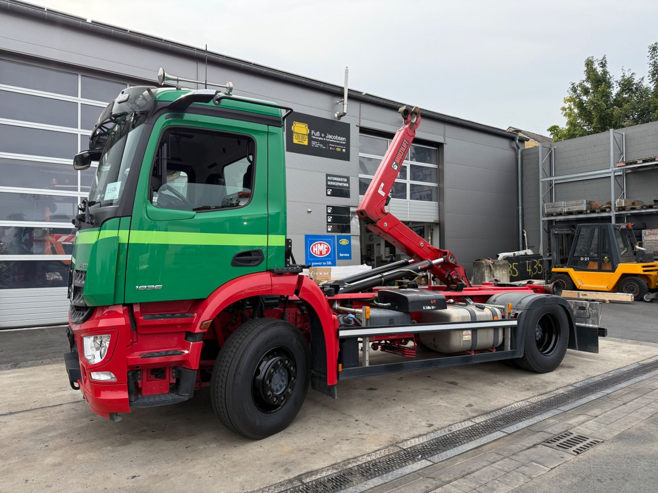 Mercedes-Benz Arocs 1836/10,7L/Hiab Ultima 14S/4x2/Autom./Top - شاحنة ذات خطاف: صورة 2 Mercedes-Benz Arocs 1836/10,7L/Hiab Ultima 14S/4x2/Autom./Top - شاحنة ذات خطاف: صورة 2