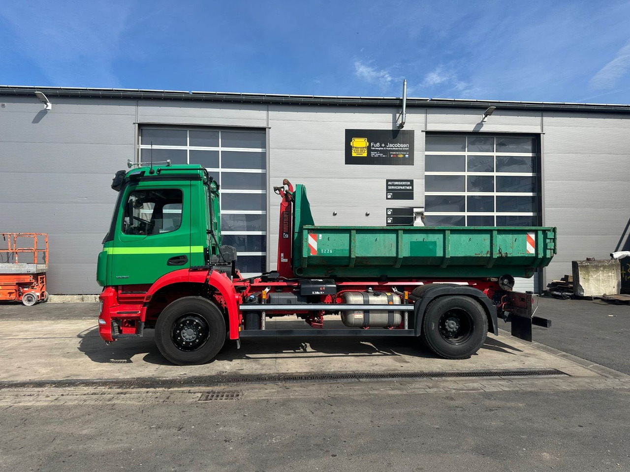 Mercedes-Benz Arocs 1836/10,7L/Hiab Ultima 14S/4x2/Autom. - شاحنة ذات خطاف: صورة 2 Mercedes-Benz Arocs 1836/10,7L/Hiab Ultima 14S/4x2/Autom. - شاحنة ذات خطاف: صورة 2