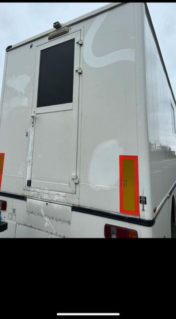 VanHool*WohntrailerProjekt*Aggregat*Wasser - عربة التخييم: صورة 4 VanHool*WohntrailerProjekt*Aggregat*Wasser - عربة التخييم: صورة 4
