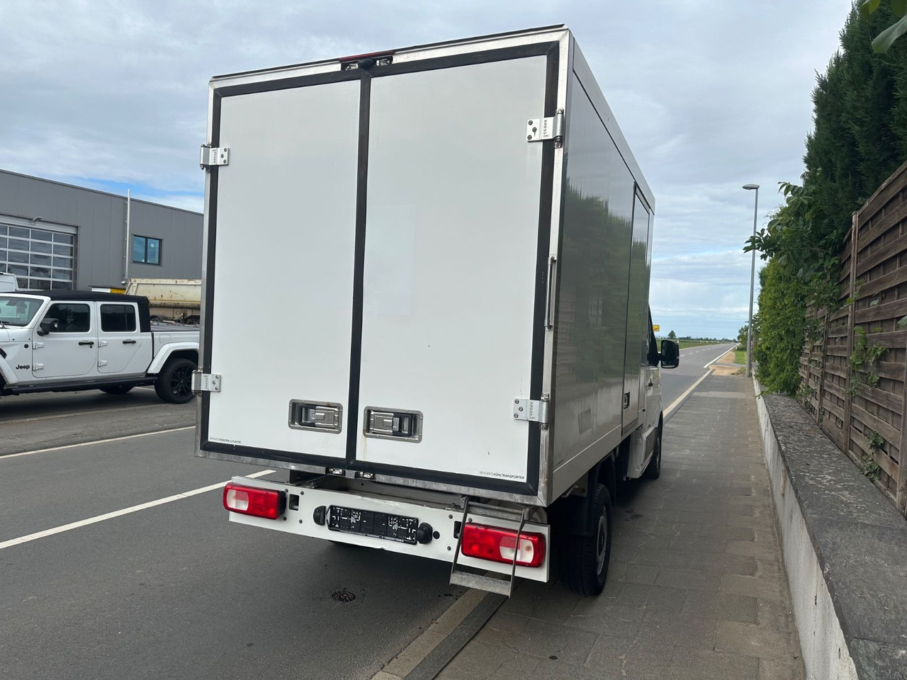 Volkswagen Crafter Frisch-Kühler -2°/Motor überholt/ - شاحنة مُبرّدة للتوصيل: صورة 3 Volkswagen Crafter Frisch-Kühler -2°/Motor überholt/ - شاحنة مُبرّدة للتوصيل: صورة 3