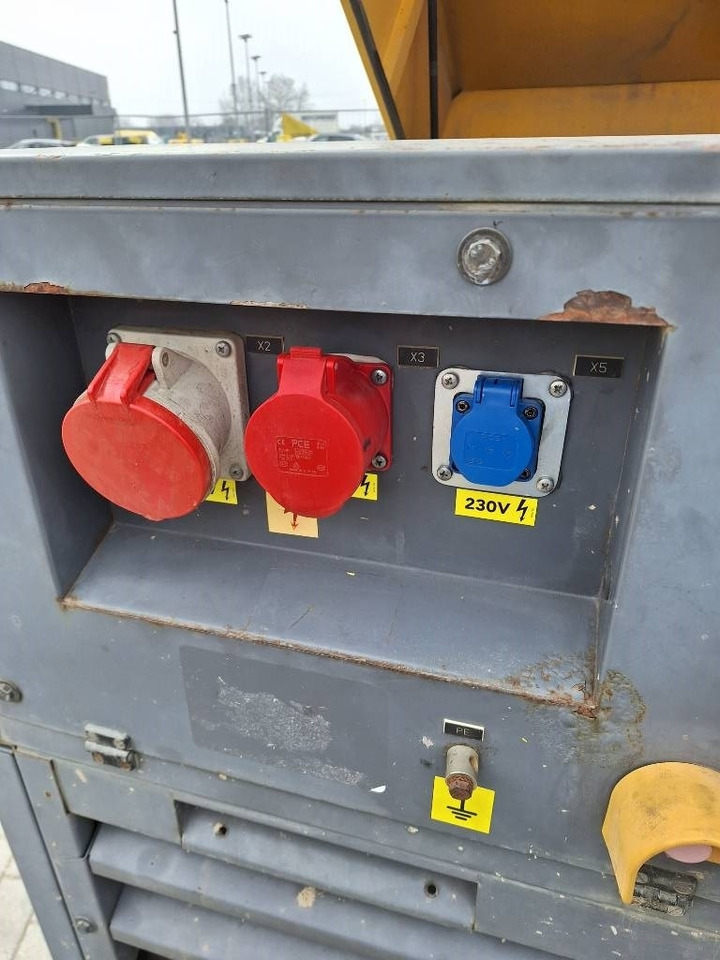 Atlas Copco QAX 40  - مجموعة المولدات: صورة 4 Atlas Copco QAX 40  - مجموعة المولدات: صورة 4