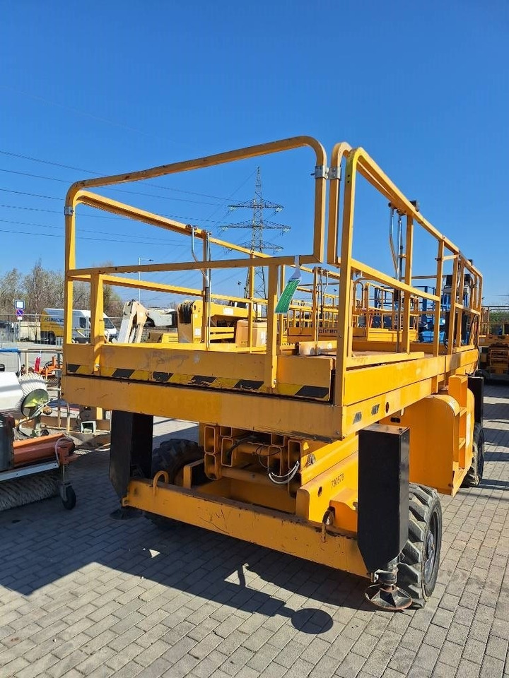 Haulotte H 12 SXL - رافعة هيدروليكية مقصية: صورة 4 Haulotte H 12 SXL - رافعة هيدروليكية مقصية: صورة 4