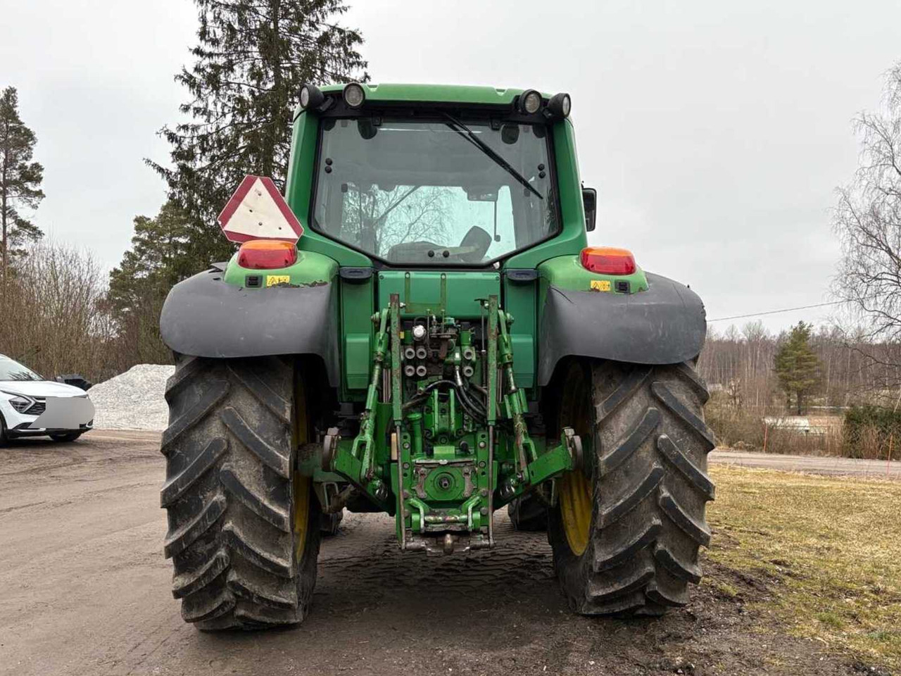 John Deere 6320 Premium Tractor - جرار: صورة 4 John Deere 6320 Premium Tractor - جرار: صورة 4