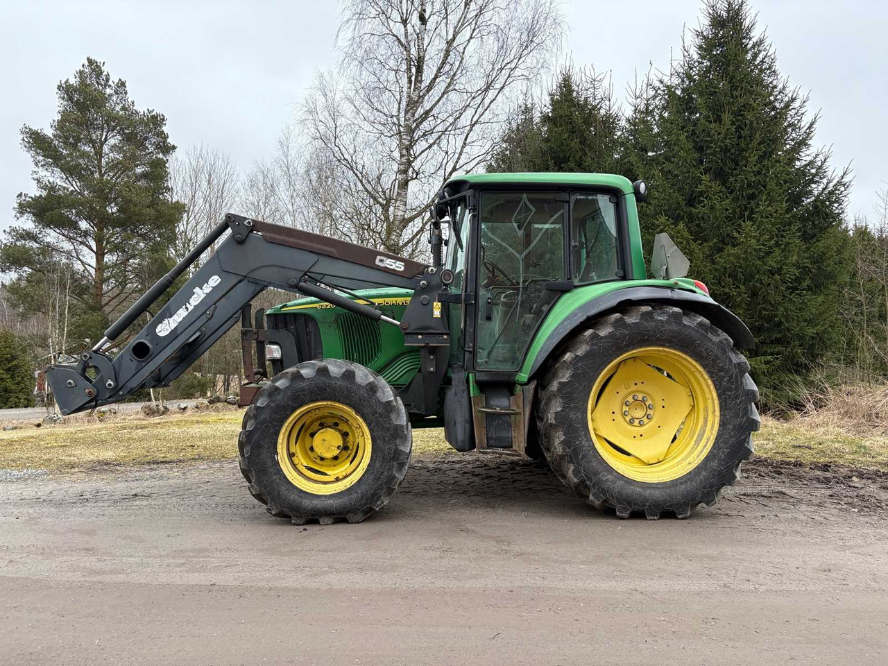 John Deere 6320 Premium Tractor - جرار: صورة 2 John Deere 6320 Premium Tractor - جرار: صورة 2