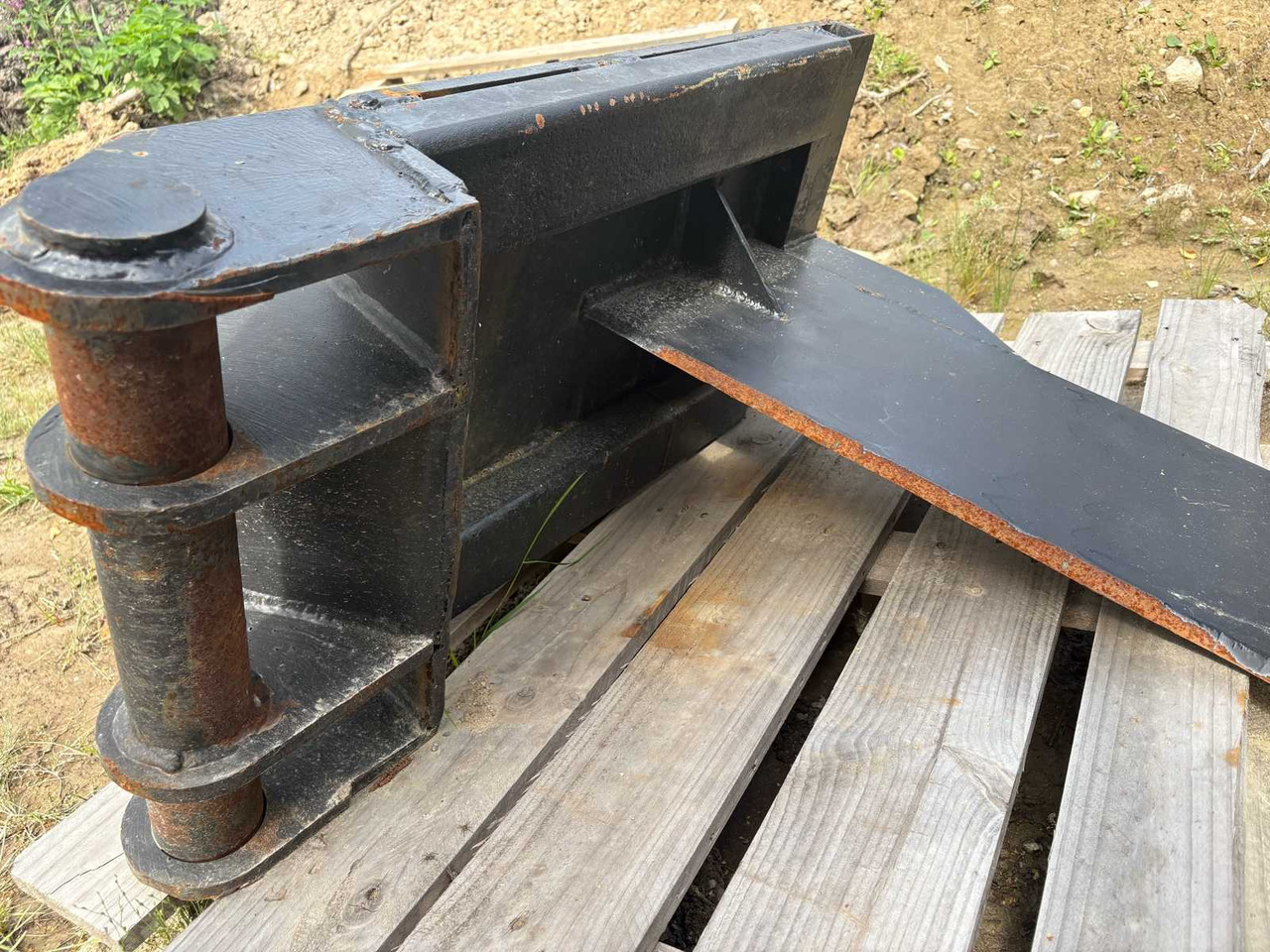 Log splitter for excavator - معدات البناء: صورة 3 Log splitter for excavator - معدات البناء: صورة 3
