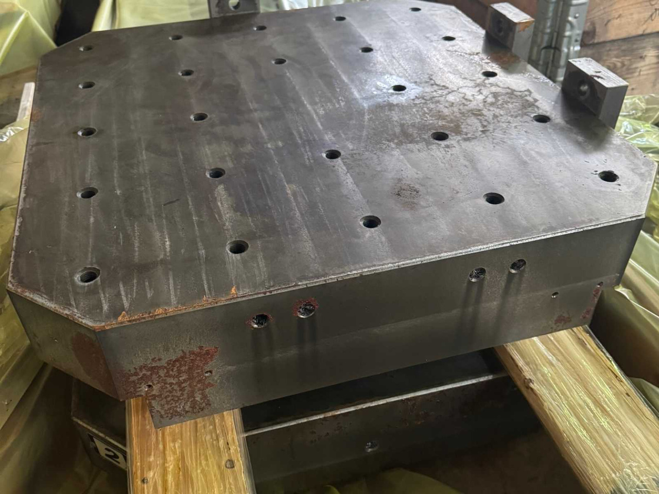 Pallets Doosan ACE -HM630 | 5pcs - الأدوات والمعدات: صورة 1 Pallets Doosan ACE -HM630 | 5pcs - الأدوات والمعدات: صورة 1