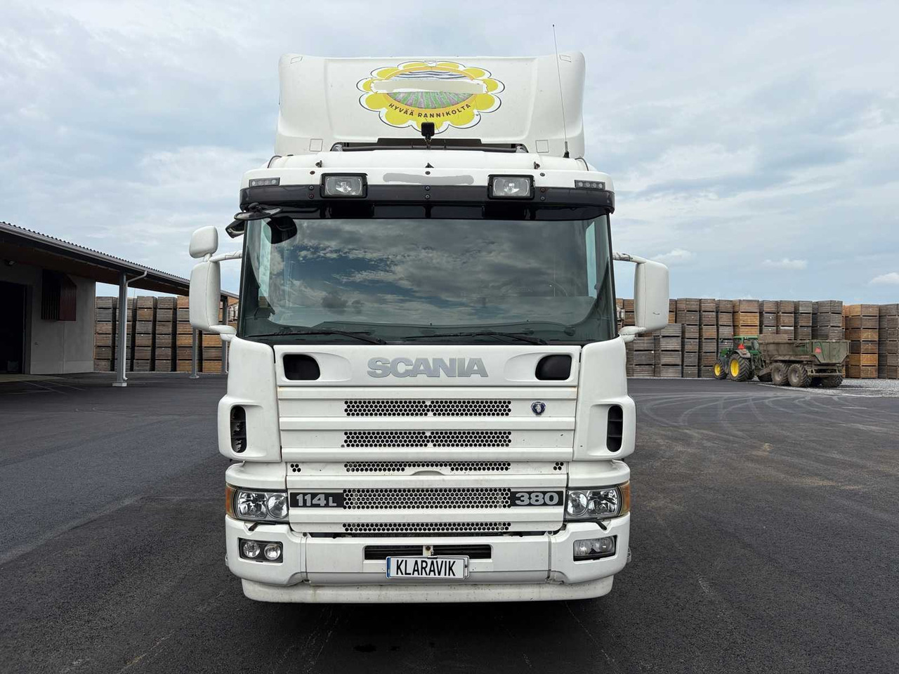 SCANIA 114L truck - شاحنة مقفلة: صورة 2 SCANIA 114L truck - شاحنة مقفلة: صورة 2
