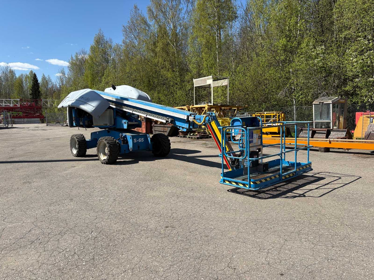 Telescopic boom lift GENIE S-65 - رافعة سلة تلسكوبية: صورة 2 Telescopic boom lift GENIE S-65 - رافعة سلة تلسكوبية: صورة 2