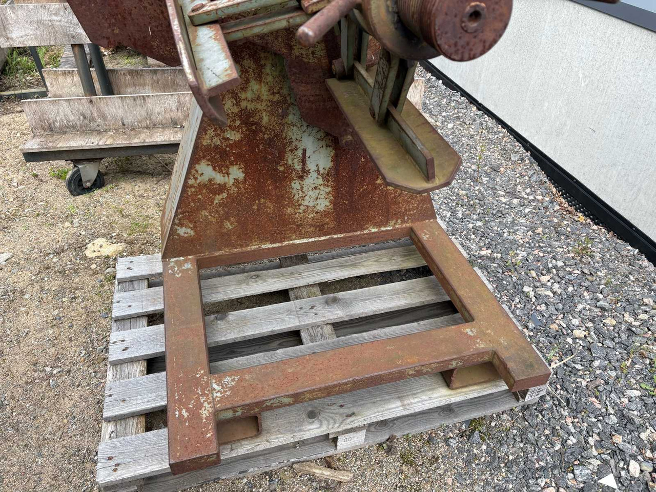 Tin roll reel rack - الأدوات والمعدات: صورة 4 Tin roll reel rack - الأدوات والمعدات: صورة 4