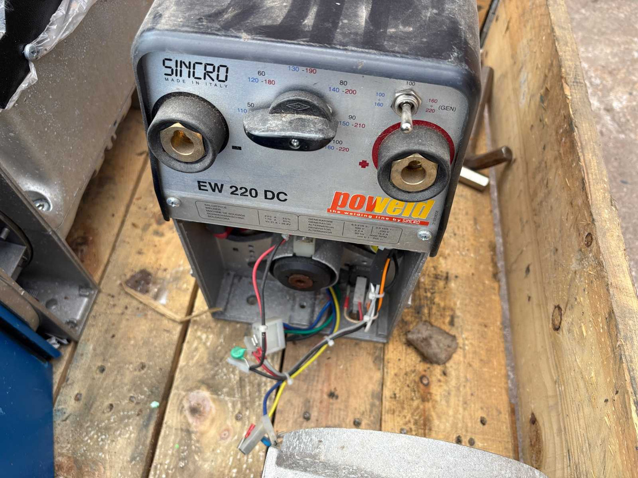 Welding generator Sincro EW 220 DC - معدات لحام: صورة 1 Welding generator Sincro EW 220 DC - معدات لحام: صورة 1