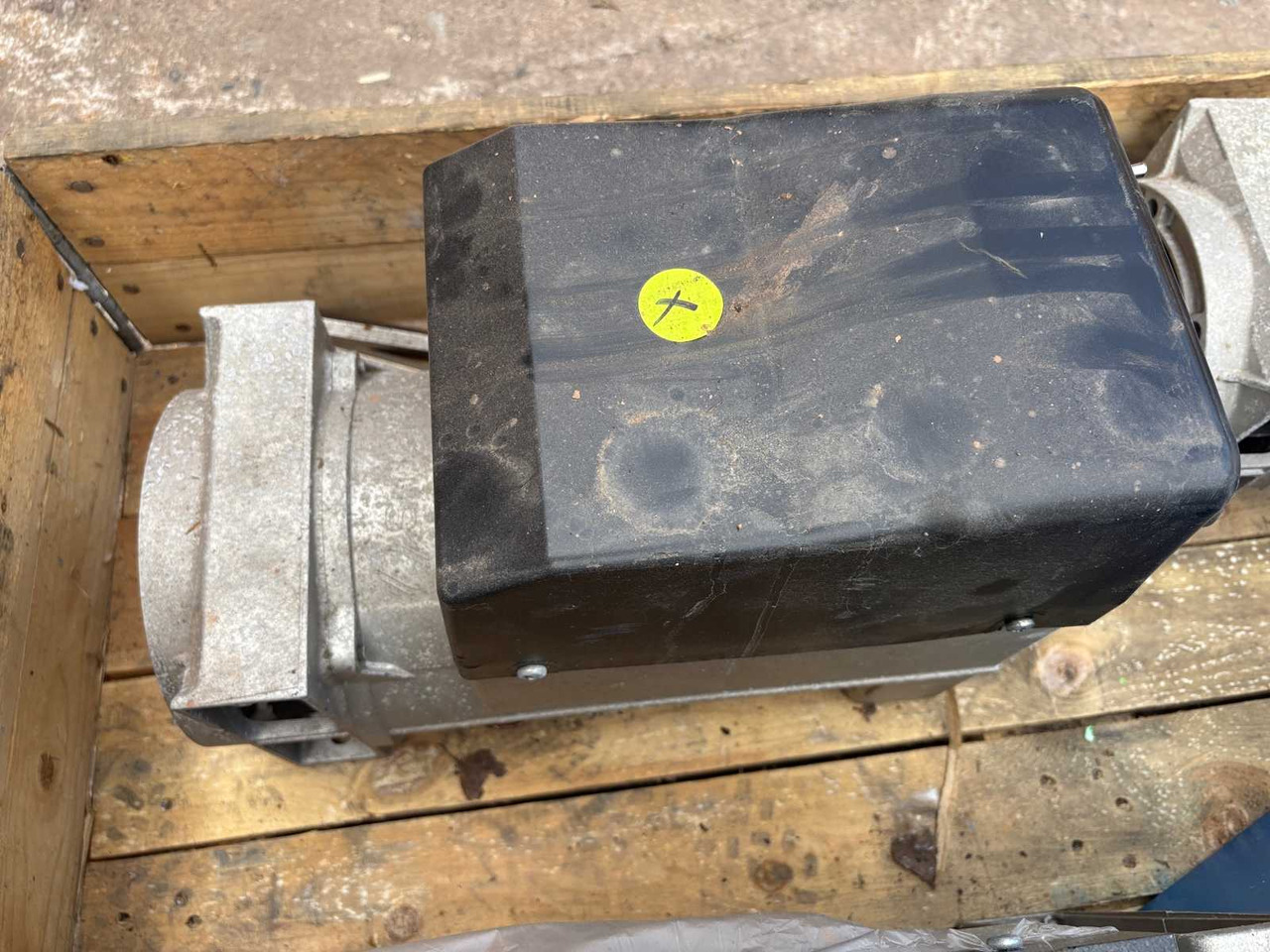 Welding generator Sincro EW 220 DC - معدات لحام: صورة 4 Welding generator Sincro EW 220 DC - معدات لحام: صورة 4