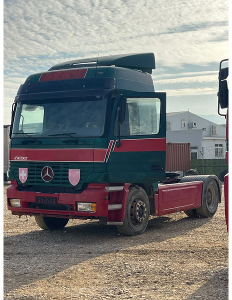 Mercedes-Benz Actros 1840 1840 - وحدة جر: صورة 4 Mercedes-Benz Actros 1840 1840 - وحدة جر: صورة 4