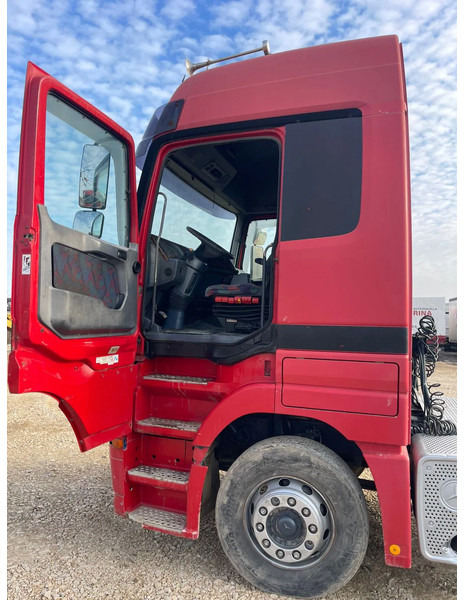 Mercedes-Benz Actros 1840 - وحدة جر: صورة 4 Mercedes-Benz Actros 1840 - وحدة جر: صورة 4