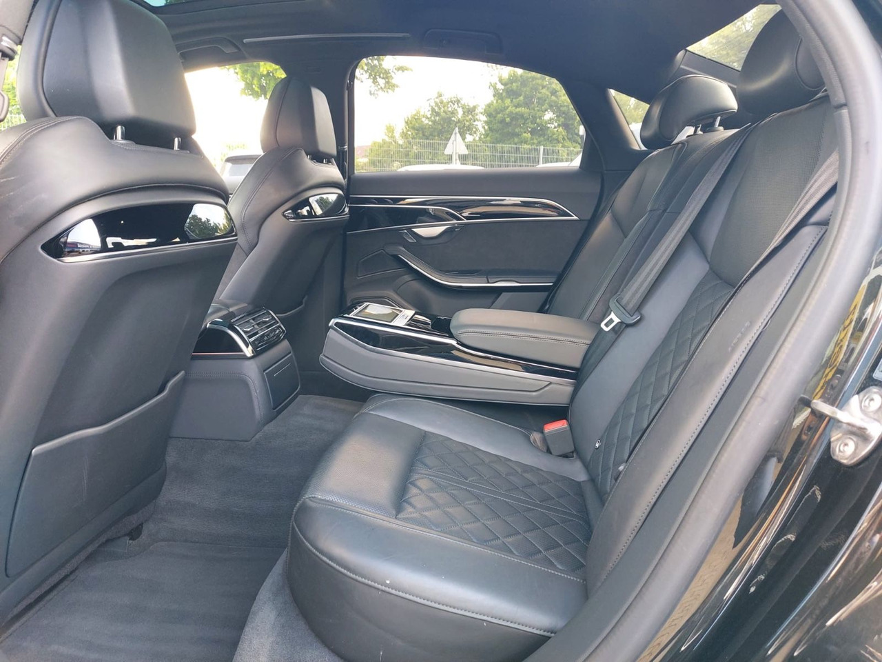 سيدان Audi A8 60 TDI quattro LED VOLL HEAD UP B&O VOLL VOL: صورة 9