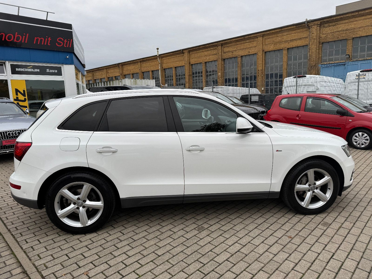Audi Q5 2.0 TDI CLEAN DIESEL S -LINE XENON LED ACC - سيارة دفع رباعي: صورة 5 Audi Q5 2.0 TDI CLEAN DIESEL S -LINE XENON LED ACC - سيارة دفع رباعي: صورة 5