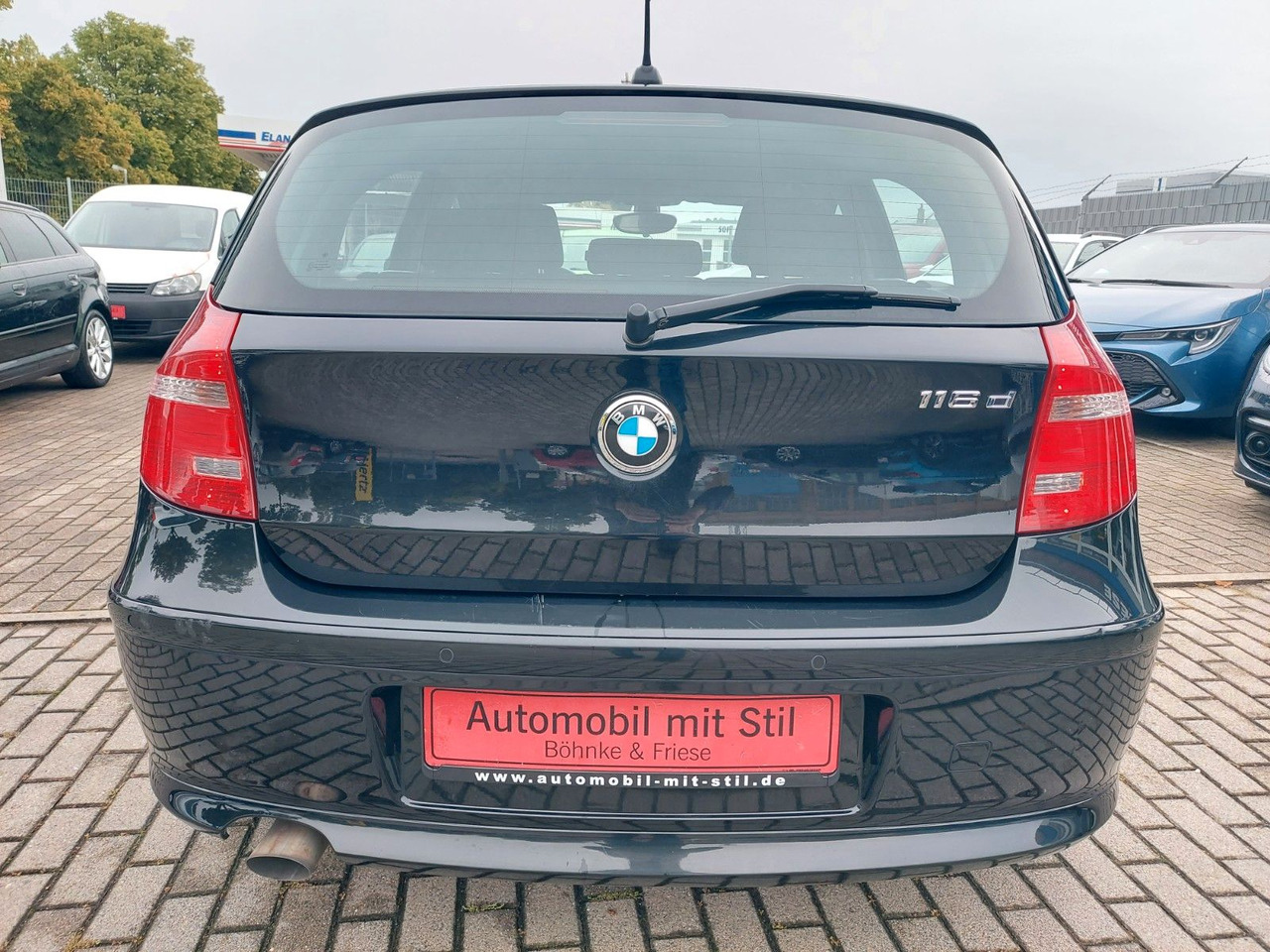 BMW 116 Baureihe 1 Lim. 116d Klima Sitzheizung - سيدان: صورة 4 BMW 116 Baureihe 1 Lim. 116d Klima Sitzheizung - سيدان: صورة 4