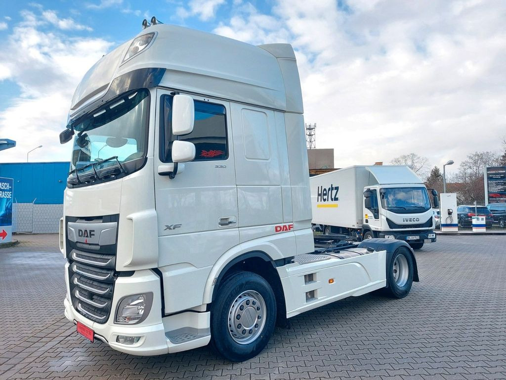 DAF XF 530 FT SuperSpaceCab ACC Luftfeder Retarder - وحدة جر: صورة 4 DAF XF 530 FT SuperSpaceCab ACC Luftfeder Retarder - وحدة جر: صورة 4