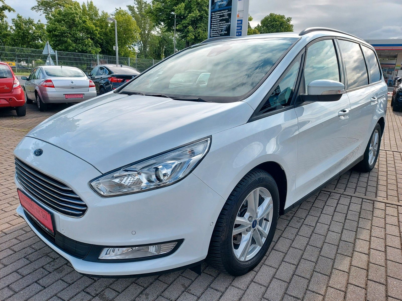 Ford Galaxy 7 Sitze Navi Kamera Tempo SignAssist - ميكروباص: صورة 2 Ford Galaxy 7 Sitze Navi Kamera Tempo SignAssist - ميكروباص: صورة 2