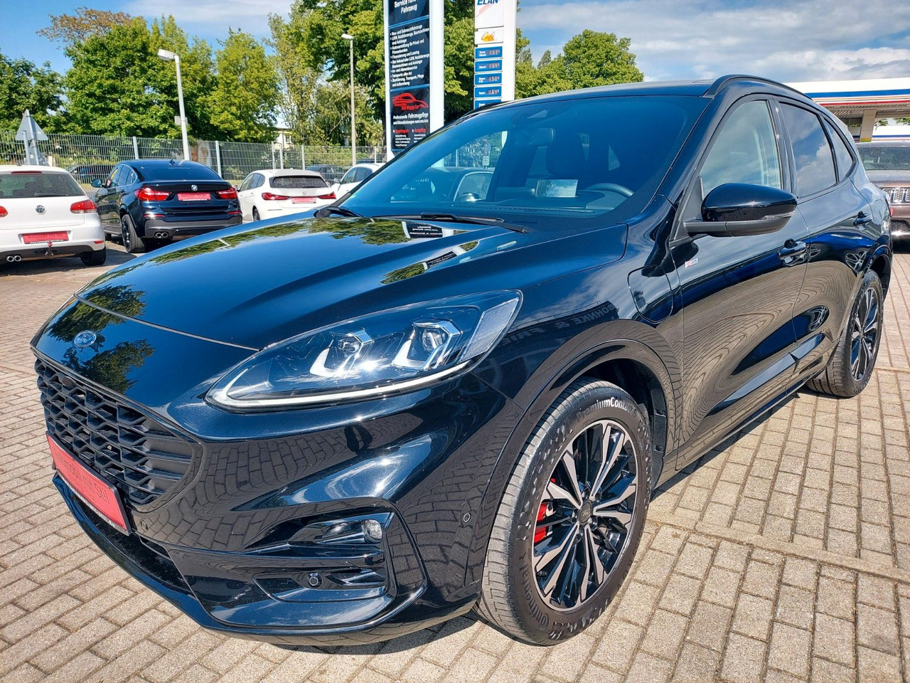 Ford Kuga Plug-In Hybrid ST-Line X LED AUTOMATIK - سيارة دفع رباعي: صورة 5 Ford Kuga Plug-In Hybrid ST-Line X LED AUTOMATIK - سيارة دفع رباعي: صورة 5