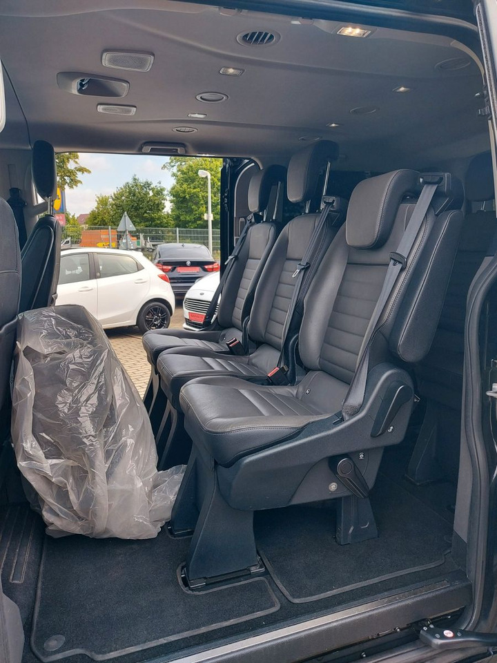 Ford Transit Tourneo Custom Kombi 310 L1 Titanium - ميكروباص: صورة 3 Ford Transit Tourneo Custom Kombi 310 L1 Titanium - ميكروباص: صورة 3