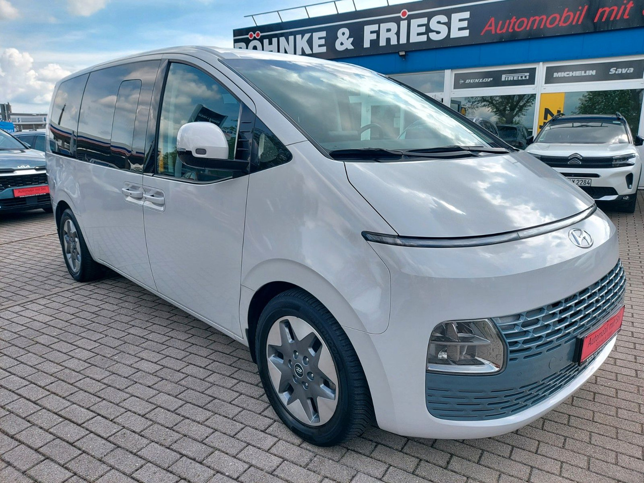 Hyundai Staria Prime 2WD LED NAVI LEDER ACC KAMERA - ميكروباص: صورة 1 Hyundai Staria Prime 2WD LED NAVI LEDER ACC KAMERA - ميكروباص: صورة 1